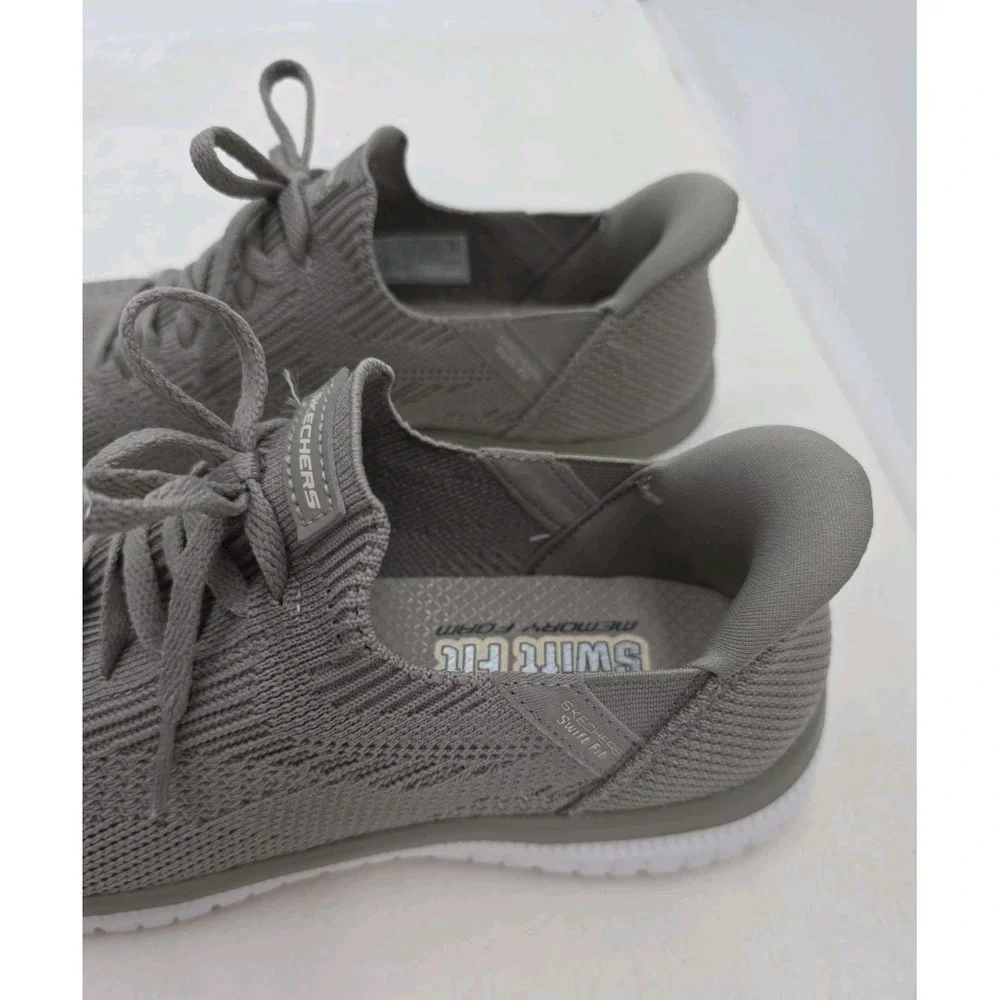NWT Skechers Women's Slip-Ins Swift Fit Gray Taupe Comfort Sneakers 7.5